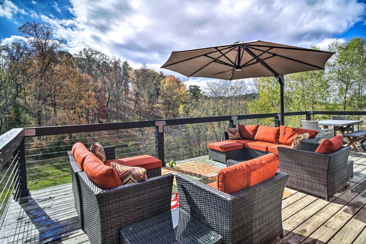 Spacious Sevierville Home With Hot Tub! エクステリア 写真