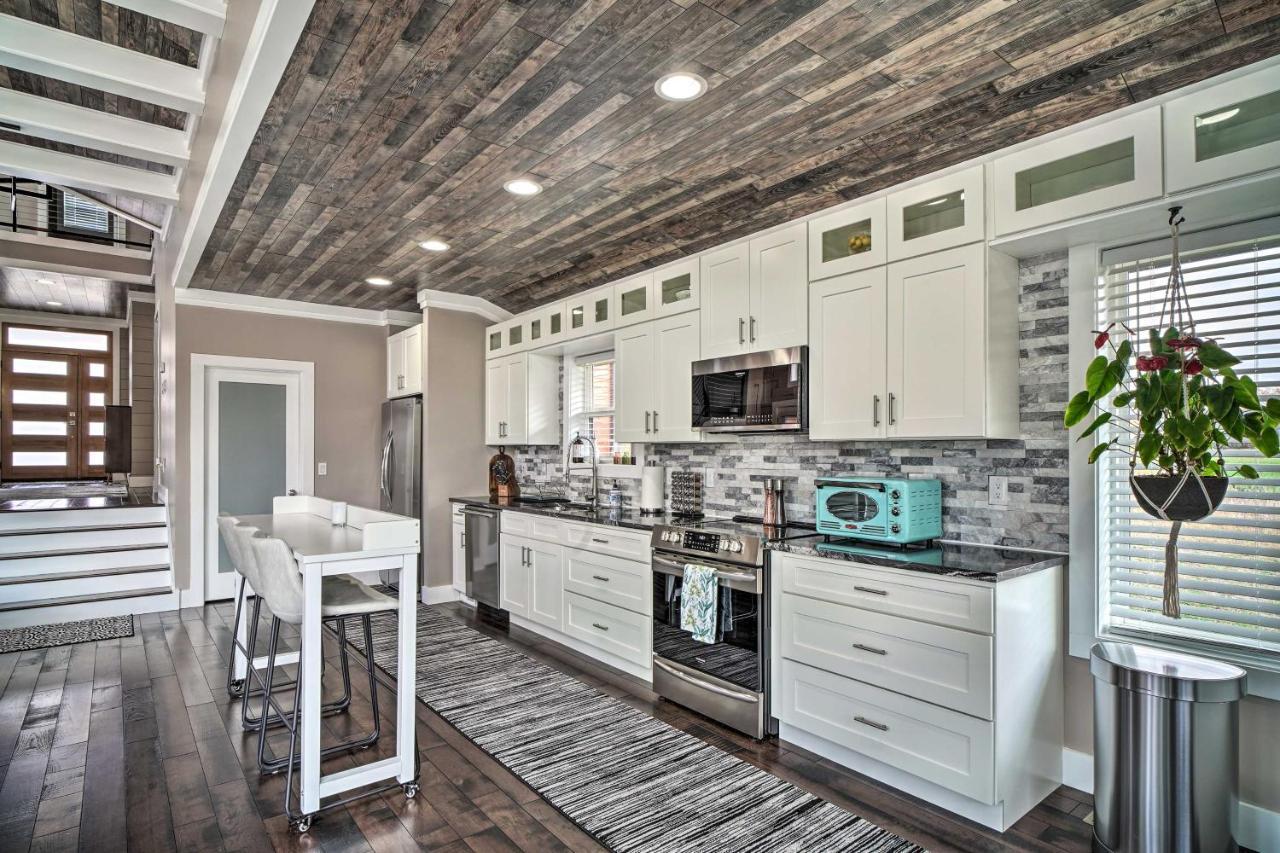 Spacious Sevierville Home With Hot Tub! エクステリア 写真