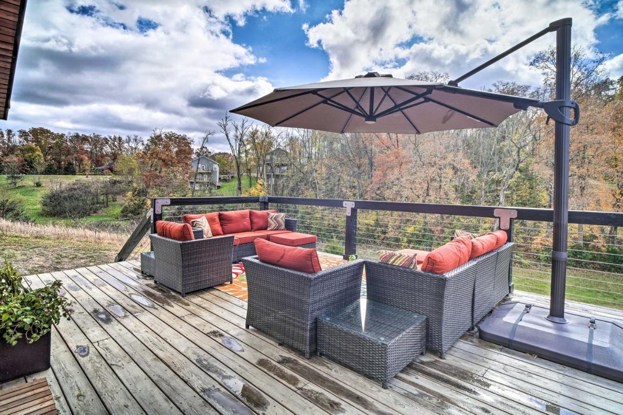 Spacious Sevierville Home With Hot Tub! エクステリア 写真